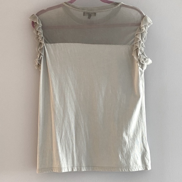 Trame light gray Womens Ruffle Sleeve T Shirt  Gorgeous ruffled sleeves. Large - Picture 5 of 10